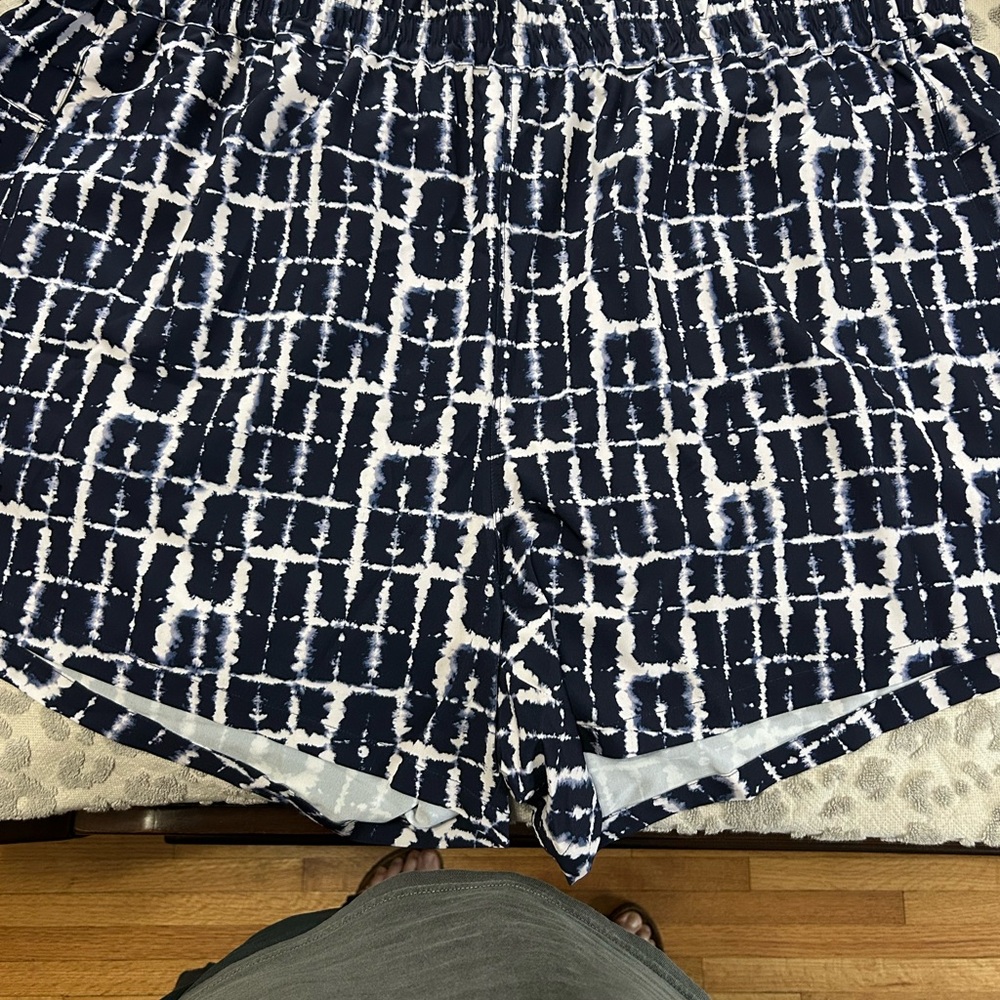 Universal Standard Blue and White Swim shorts NWT US size Large (women’s 22-24) - Picture 3 of 9